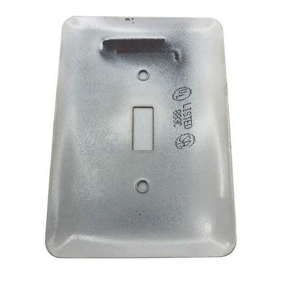 Romantic Retro Metal Light Switch Covee Plate Boy Girl Kissing Flowers VTG 1999 - Picture 3 of 3